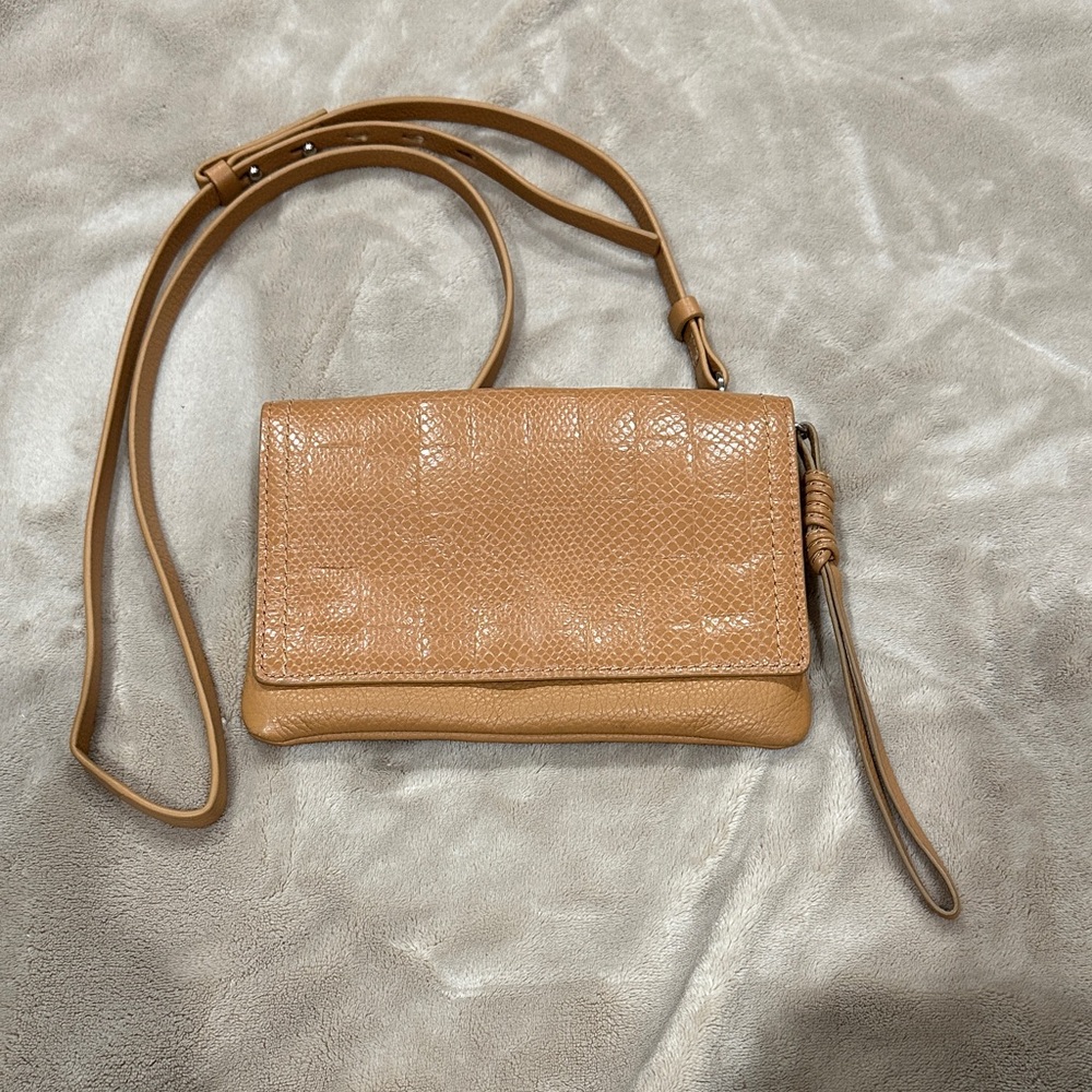 Vince Camuto Camel/Tan Textured Crossbody Wallet with Wristlet